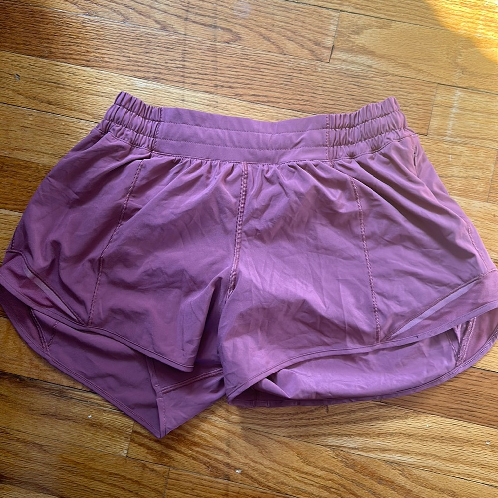 Lululemon mauve shorts
